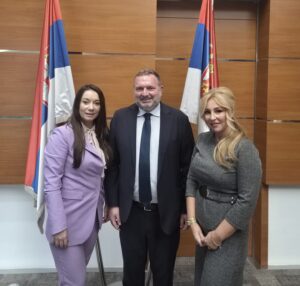 Il modello italiano del Coordinamento preso come riferimento nel panorama della difesa civica locale in Serbia. Confronto costruttivo con le Ombudsman locali di Niš e Kragujevac.