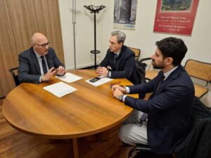 Il Difensore civico della Regione Umbria ha incontrato il presidente di Anci Umbria. Stipula di un protocollo è stato argomento ‘prioritario’.