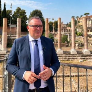 Fardelli conclude il mandato alla guida della difesa civica del Lazio e del Coordinamento nazionale: «Grazie ai colleghi, insieme abbiamo portato la difesa civica italiana sulla scena internazionale».